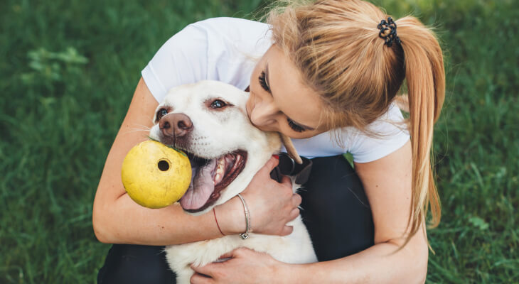 4 Signs Your Dog Knows You Love Him